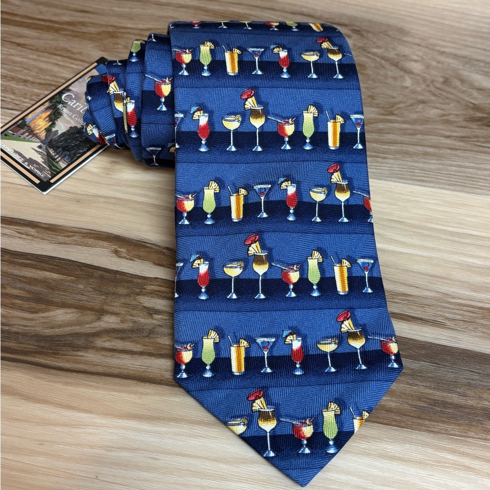 New Roundtree and Yorke resort collection “Cocktails “ blue silk tie 60” by 3.75